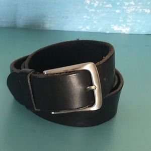 Eddie Bauer everyday black leather belt size 36